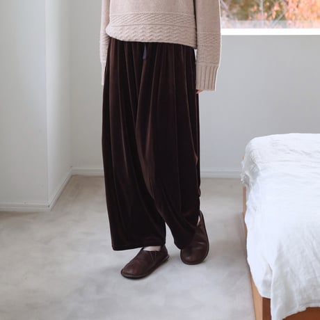 ベルベットパンツ