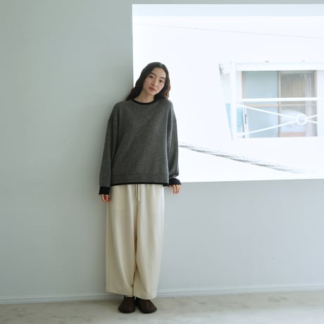 カシミヤ クルーネックニット