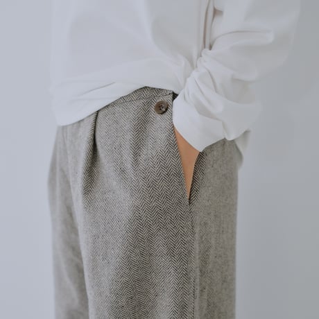 ヘリンボーン サイドボタン ウールツイードパンツ