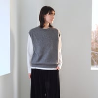 シルク・カシミヤ・ウール混 起毛ニットベスト