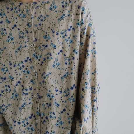 コットン小花柄シャツ