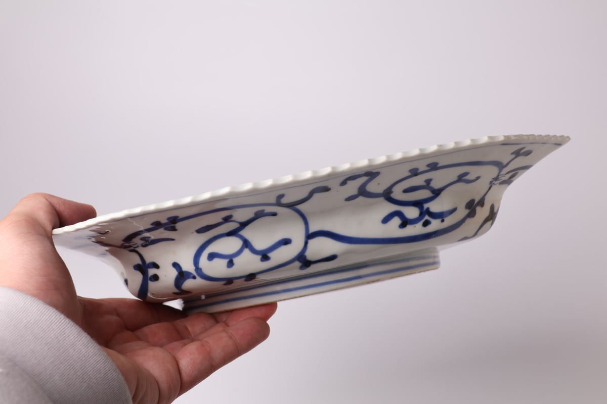 古伊万里　染付　線描き大皿 255 染付 古伊万里 線描 角皿 | あさい骨董店