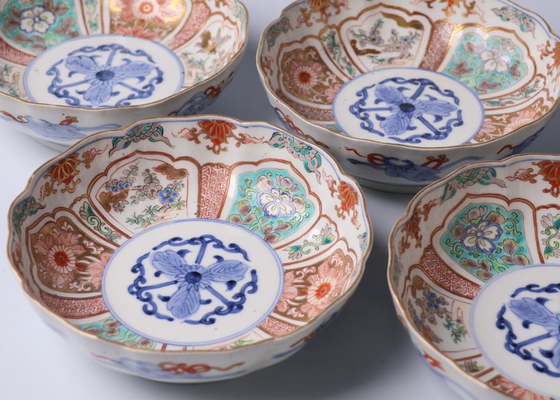 伊万里焼皿　直径約24センチ　11枚 有田焼・伊万里焼の高級贈答品・陶器大皿・飾皿・飾り皿-伝統工芸品の