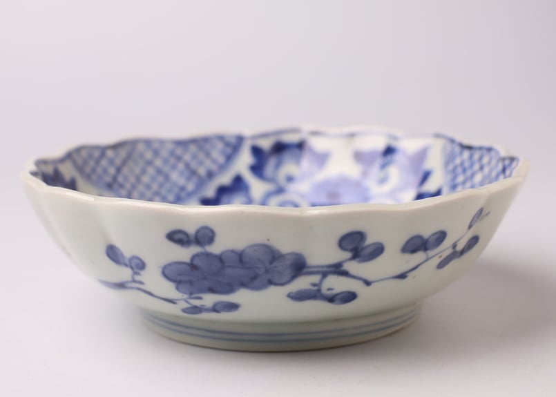 【 花籠手色絵皿　観賞　骨董・ｋ35・伊万里 】陶磁器 鉢　丼　インテリア　収集 花籠手色絵皿 観賞 骨董・k35・伊万里 】陶磁器 鉢 丼 インテリア