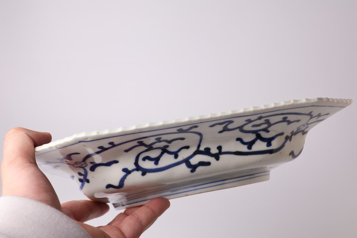古伊万里　染付　線描き大皿 254 染付 古伊万里 線描 角皿 | あさい骨董店