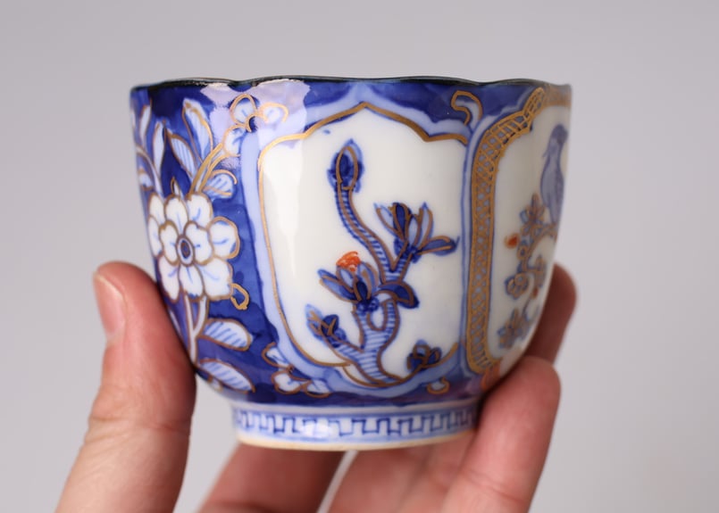176 色絵 伊万里焼 花 鳥 通り物 中猪口 | あさい骨董店