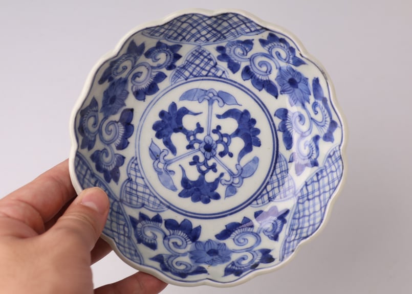 028 染付 伊万里焼 花 膾皿 | あさい骨董店