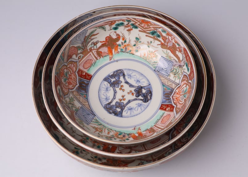 053 錦手 伊万里焼 鶴仙人 唐子 三つ鉢 | あさい骨董店