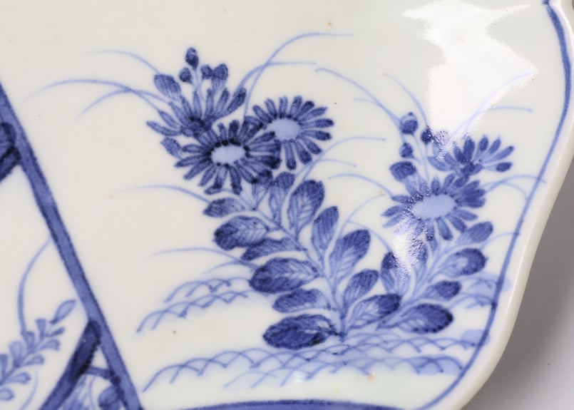 098 染付 水仙 藤 菊 古伊万里 七寸皿 | あさい骨董店