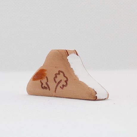 hyoitto マグネット 山シリーズ-残雪03／一点物 素朴木製文具 ハンドメイド