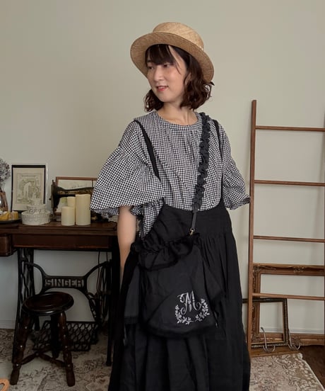 【アンティークすみ黒】　チュールフリルショルダー