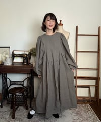 【アッシュカーキ】プリュムワンピース