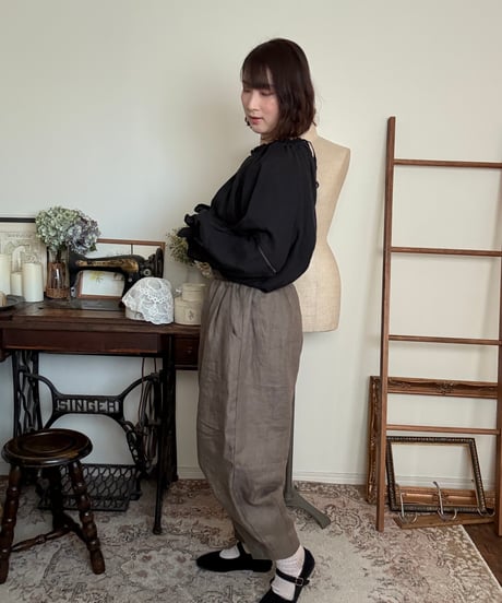 【こげ茶カーキ】コクーンシルエットパンツ