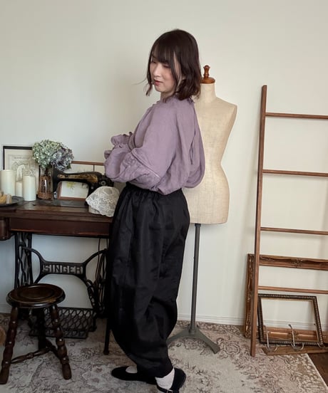 【ブラック】コクーンシルエットパンツ