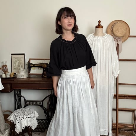 エプロン♡ハンドメイド　ギャザーダブリエ　フレンチダブリエ　フレンチリネン❣️ タブリエ | STORES