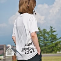 斑尾1382 シンプル背面ロゴTシャツ（袖ロゴなし）