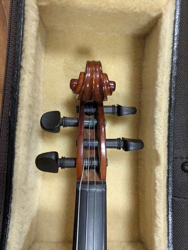 中古品】Hyojeong HV-100（Korea 4/4サイズ） バイオリン ケース・弓・