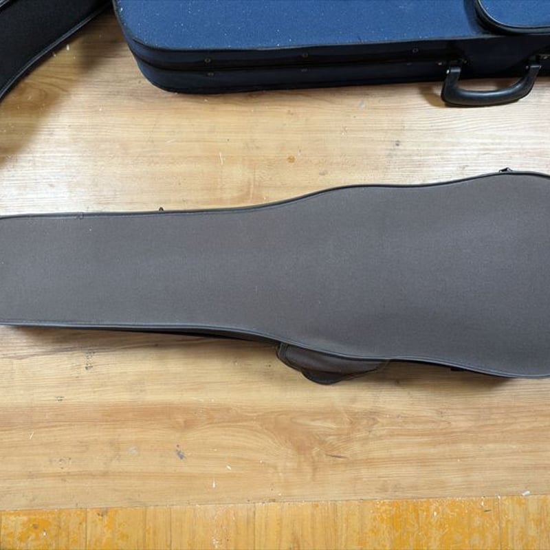 中古品】Hyojeong HV-100（Korea 4/4サイズ） バイオリン ケース・弓・