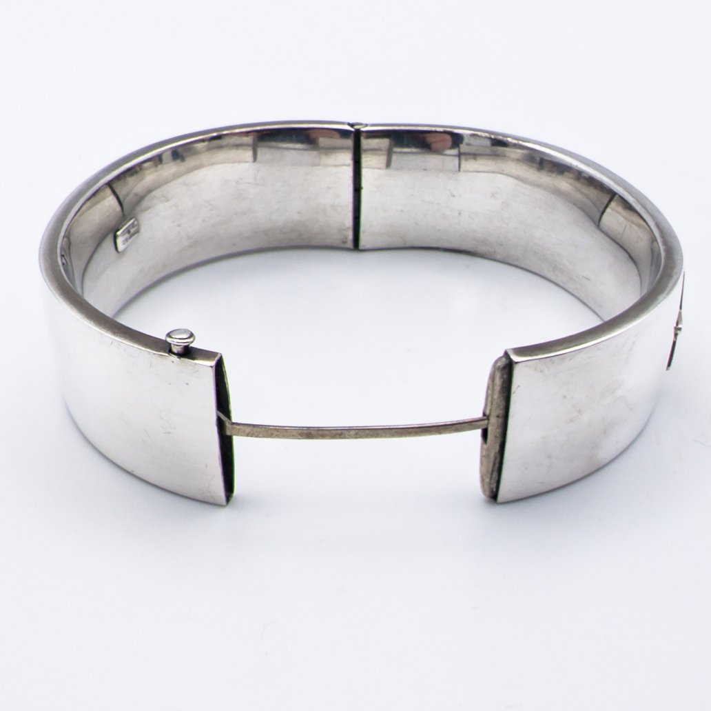 Tiffany & Co. Three Star bangle | ready or not