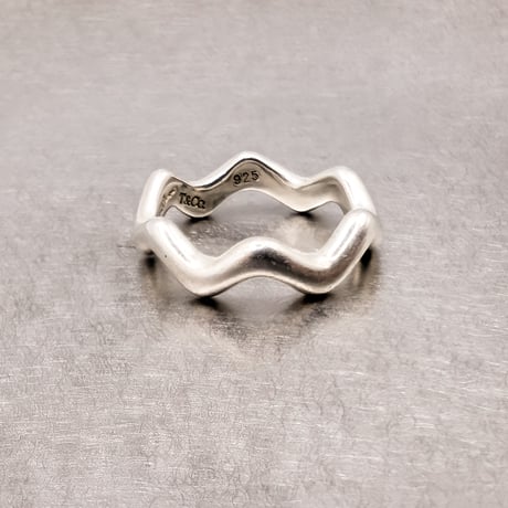 Tiffany & Co.  Paloma Picasso Zig Zag Ring