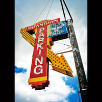 Downtown parking sign Gallup｜縦長
