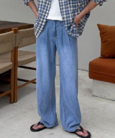 relaxed wide fit pleated denim pants /2color　NL2400