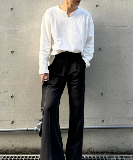 minimal deep v neck long sleeve t-shirt /2color　NL2066