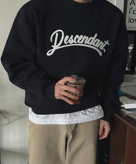 descendant script logo sweatshirt /2color　NL2169