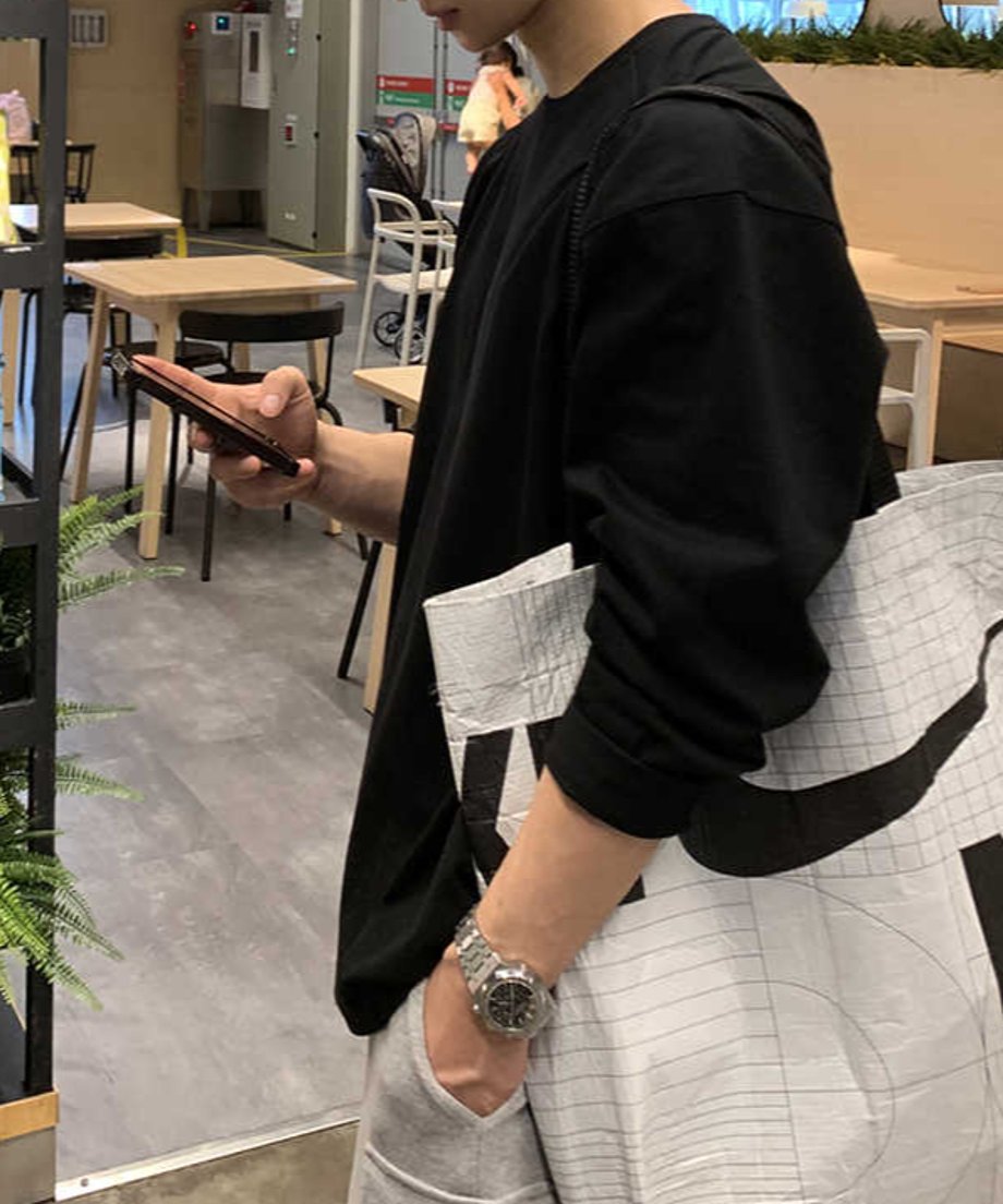 697055f2fddd803c36576ee1