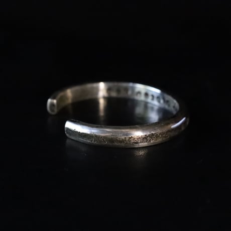 ROUND BANGLE MID