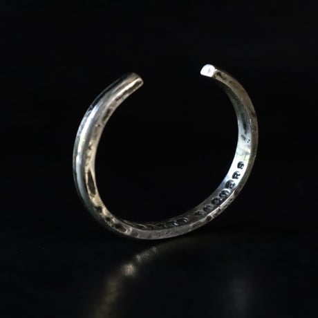 ROUND BANGLE MID