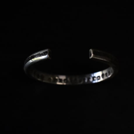 ROUND BANGLE MID