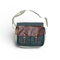 00s Wrangler messenger bag