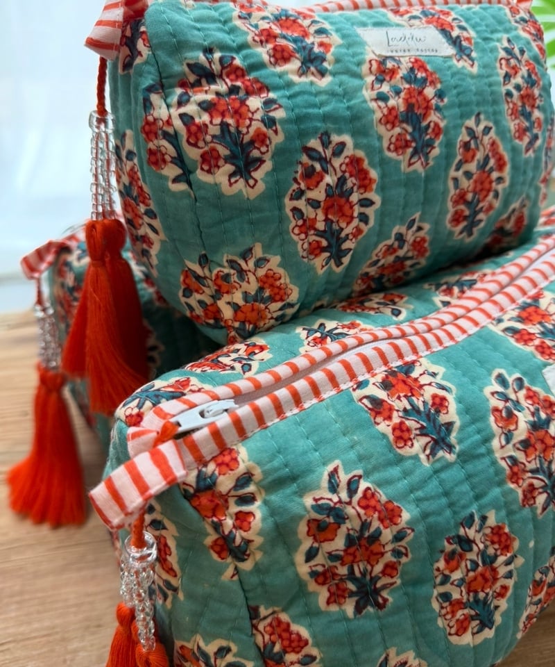 未使用※インド ブロックプリント 中綿入りベビーキルト バタフライ