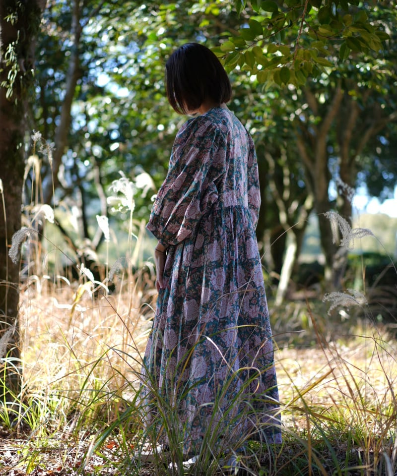 インド綿ブロックプリント ぽわん袖ワンピース ピーコックグリーン | Laddu