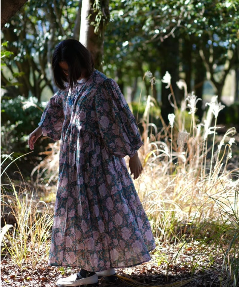 インド綿ブロックプリント ぽわん袖ワンピース ピーコックグリーン | Laddu