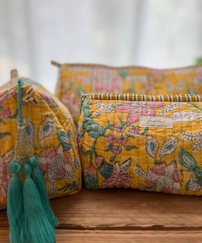 インド綿ブロックプリント キルトポーチ イエロー | Laddu