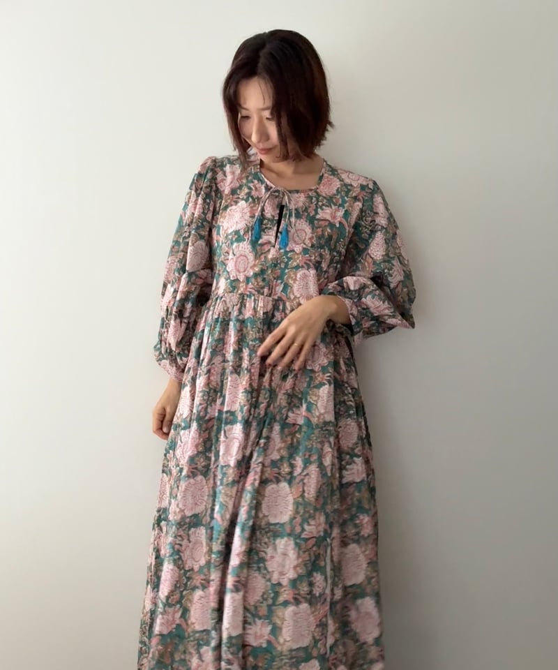 インド綿ブロックプリント ぽわん袖ワンピース ピーコックグリーン | Laddu