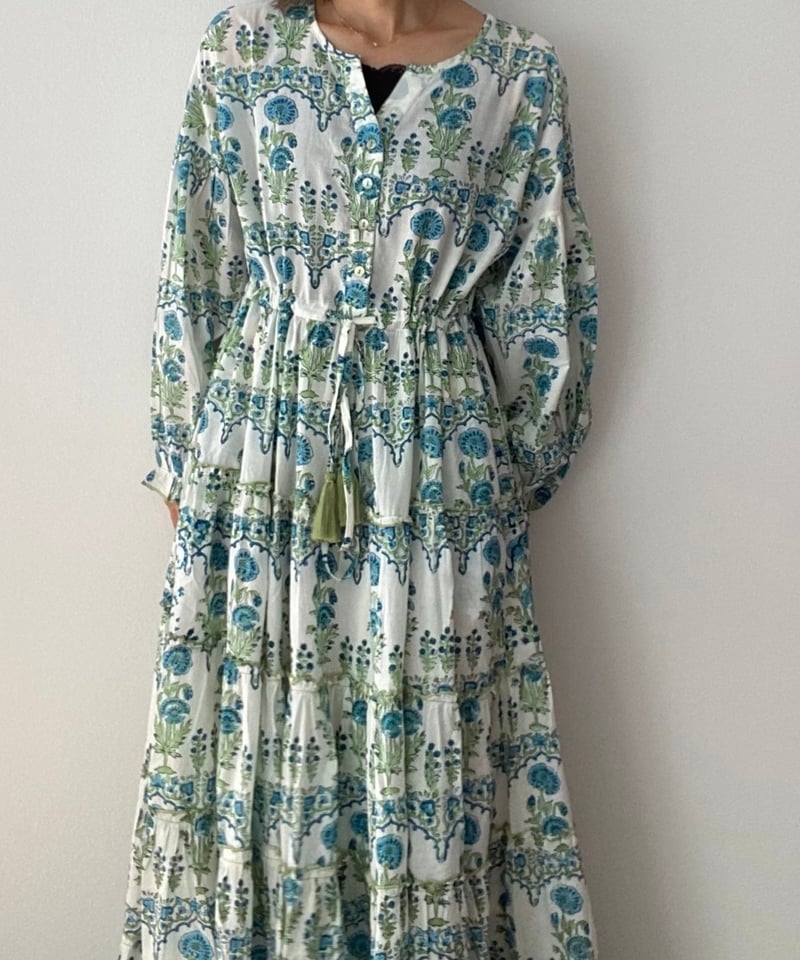 laddu 　インド綿ブロックプリント5段ティアードワンピースLuxe インド綿ブロックプリント 5段ティアードワンピース Luxe（リュクス