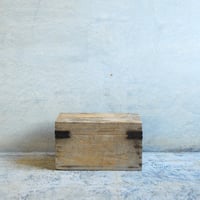 蓋付きのナチュラルウッド工具箱　〈100A〉