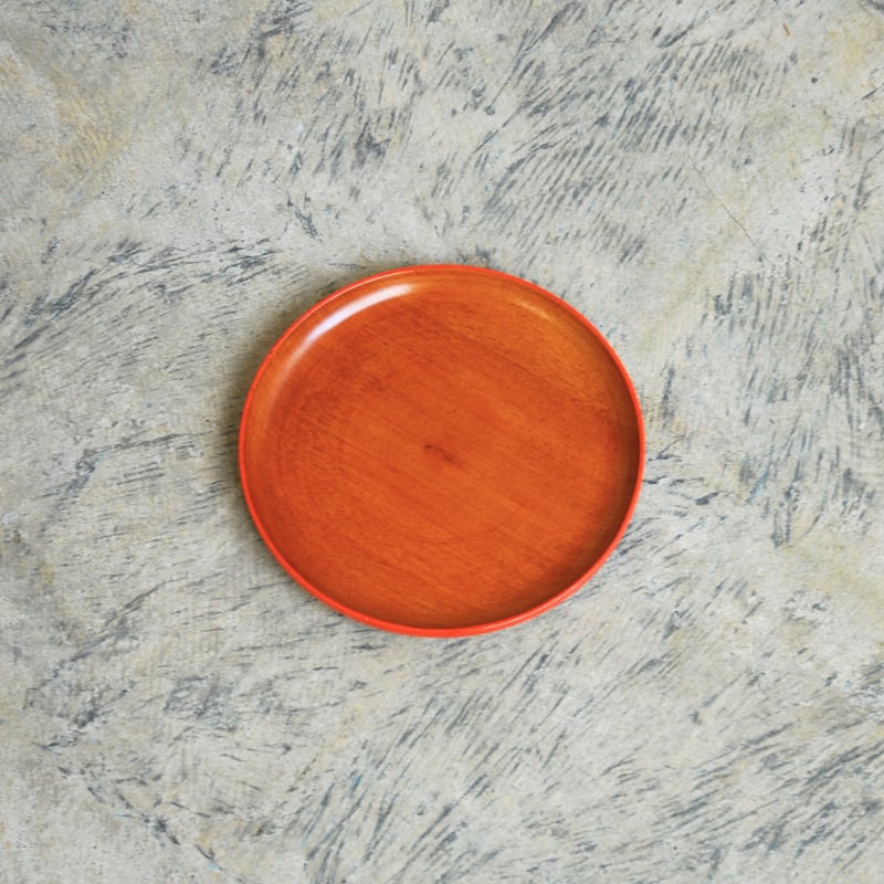 縁赤が映える 木製丸皿 | 8blanks