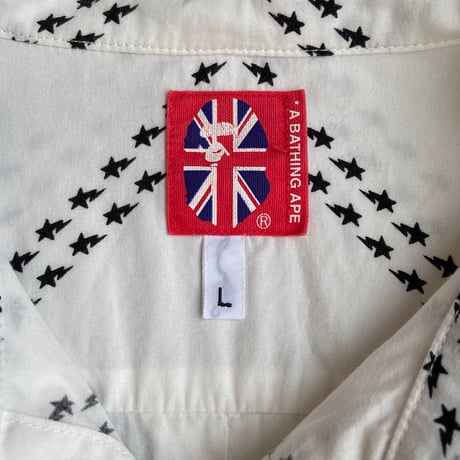 【A BATHING APE】希少 BAPE UKフラッグタグ スタージグザグ柄 ボタンダウンシャツ L 白/黒 星 アベイシングエイプ
