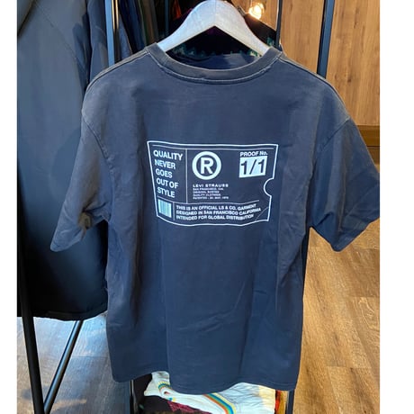 【Levi's】 バックプリント リラックスフィットTシャツ ブラック Mサイズ