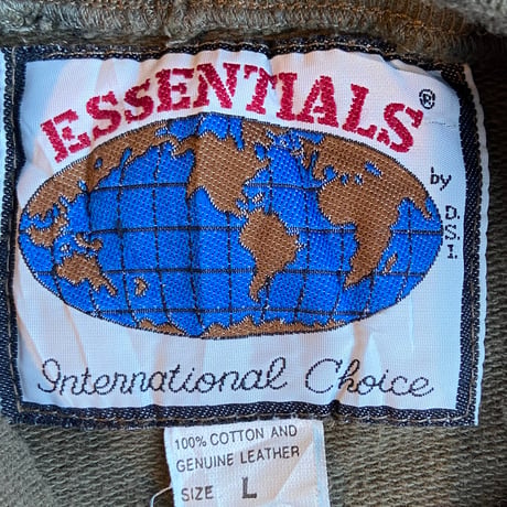 【ESSENTIALS】本革パッチ付き スウェットシャツ L オリーブドラブ ウルグアイ製