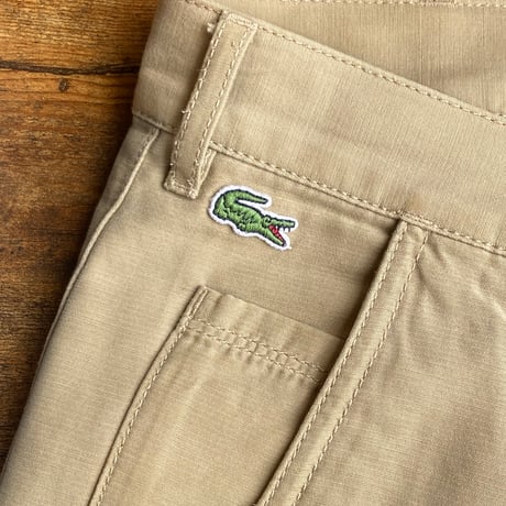【LACOSTE】ワニロゴ刺繍 ストレッチチノパン "32" / ジッパーフライ ベージュ / コットン