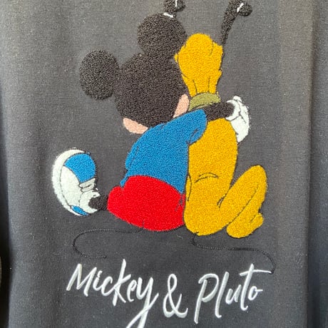 【Disney】ミッキー＆プルート 刺繍 スウェット トレーナー（M / ブラック）