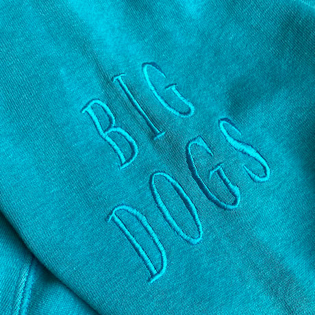 【BIG DOGS】90's ヴィンテージ ヘンリーネック スウェット / ターコイズブルー 刺繍ロゴ