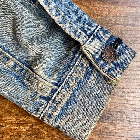 【Levis】デニムジャケット　ビッグE　40