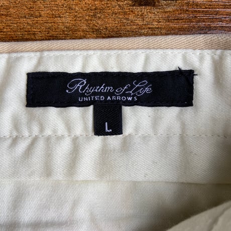 【Rhythm of Life by UNITED ARROWS】定番チノトラウザー "L" / コットン ボタンフライ ベージュ