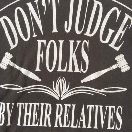 メッセージTシャツ M | "DON'T JUDGE FOLKS" ハンマー グラフィック | Lifestyle Classics